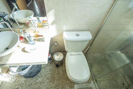 Apartamento à venda com 150m², 3 quartos e 1 vaga Apartamento à venda com 150m², 3 quartos e 1 vagaBanheiro da Suíte