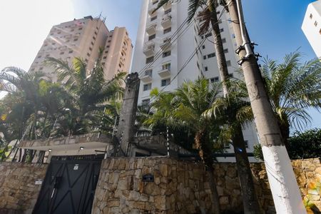 Apartamento para alugar com 170m², 3 quartos e 3 vagasFachada e portaria