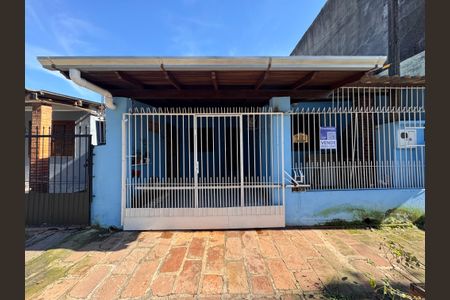 Casa à venda com 80m², 2 quartos e 1 vaga Casa à venda com 80m², 2 quartos e 1 vagaFachada