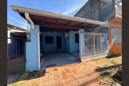 Casa à venda com 80m², 2 quartos e 1 vaga Casa à venda com 80m², 2 quartos e 1 vagaFachada