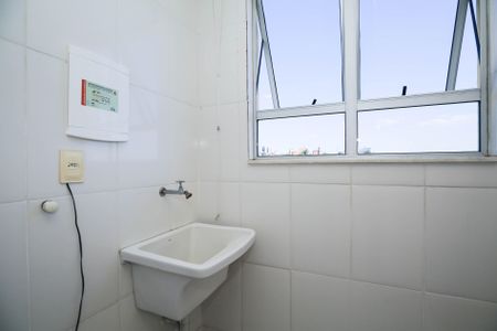 Apartamento à venda com 65m², 2 quartos e 1 vagaÁrea de Serviço