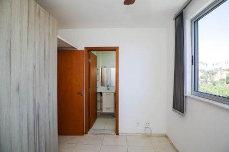 Apartamento à venda com 65m², 2 quartos e 1 vagaQuarto