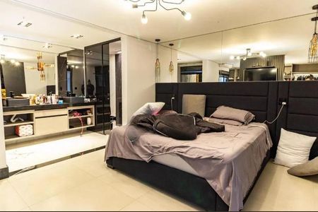 Casa à venda com 300m², 3 quartos e 4 vagas Casa à venda com 300m², 3 quartos e 4 vagasFoto 06