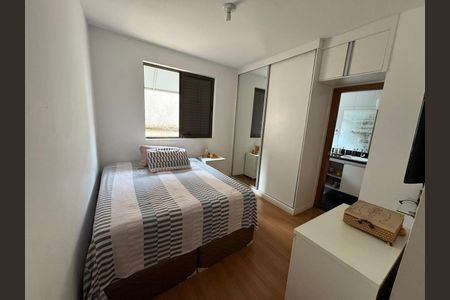 Apartamento para alugar com 220m², 4 quartos e 3 vagas Apartamento para alugar com 220m², 4 quartos e 3 vagasQuarto 2