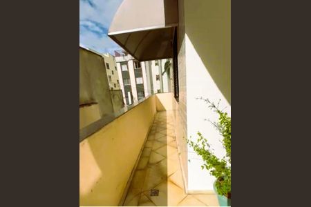 Apartamento para alugar com 220m², 4 quartos e 3 vagas Apartamento para alugar com 220m², 4 quartos e 3 vagasÁrea Externa