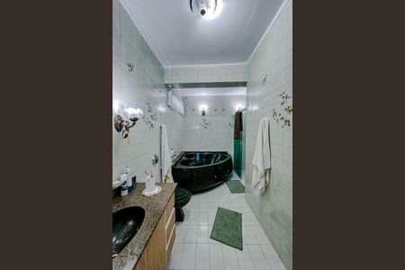 Casa à venda com 186m², 3 quartos e 4 vagasBanheiro da Suíte