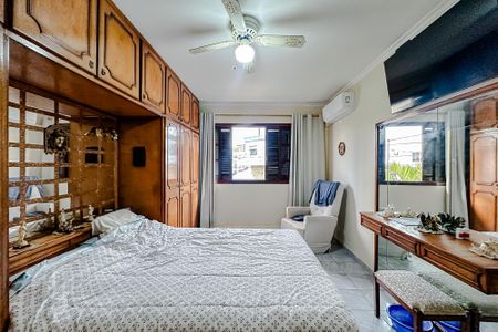 Casa à venda com 186m², 3 quartos e 4 vagasSuíte