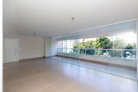 Apartamento à venda com 134m², 4 quartos e 3 vagasSala