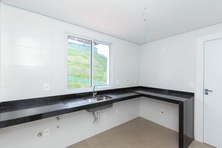 Apartamento à venda com 134m², 4 quartos e 3 vagasCozinha