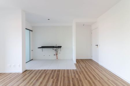 Apartamento à venda com 73m², 2 quartos e 1 vaga Apartamento à venda com 73m², 2 quartos e 1 vagaSala