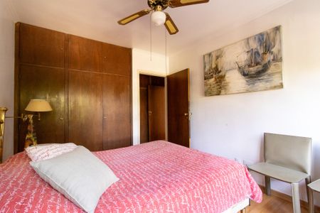 Apartamento à venda com 160m², 3 quartos e 2 vagas Apartamento à venda com 160m², 3 quartos e 2 vagasQuarto 1