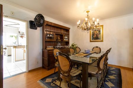 Apartamento à venda com 160m², 3 quartos e 2 vagas Apartamento à venda com 160m², 3 quartos e 2 vagasCopa