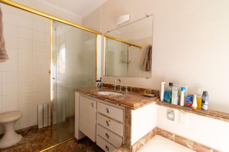 Apartamento à venda com 160m², 3 quartos e 2 vagas Apartamento à venda com 160m², 3 quartos e 2 vagasBanheiro da Suíte