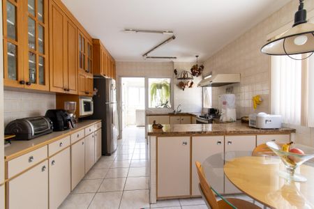 Apartamento à venda com 160m², 3 quartos e 2 vagas Apartamento à venda com 160m², 3 quartos e 2 vagasCozinha