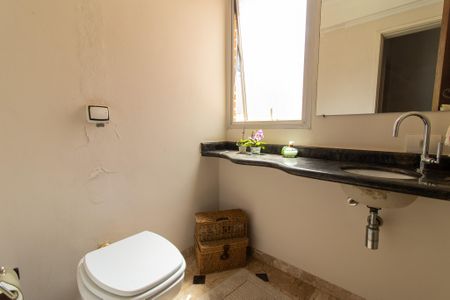 Apartamento à venda com 160m², 3 quartos e 2 vagas Apartamento à venda com 160m², 3 quartos e 2 vagasÁrea de Serviço