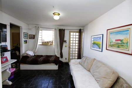 Casa à venda com 150m², 2 quartos e 1 vagaSala