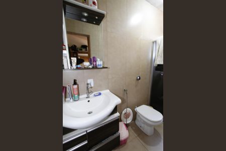 Casa à venda com 150m², 2 quartos e 1 vagaBanheiro da Suíte 2