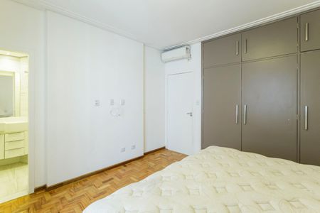 Apartamento à venda com 134m², 3 quartos e 1 vaga Apartamento à venda com 134m², 3 quartos e 1 vagaQuarto Suíte