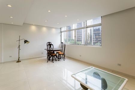 Apartamento à venda com 134m², 3 quartos e 1 vaga Apartamento à venda com 134m², 3 quartos e 1 vagaSala
