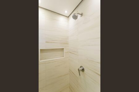 Apartamento à venda com 134m², 3 quartos e 1 vaga Apartamento à venda com 134m², 3 quartos e 1 vagaBanheiro da Suíte