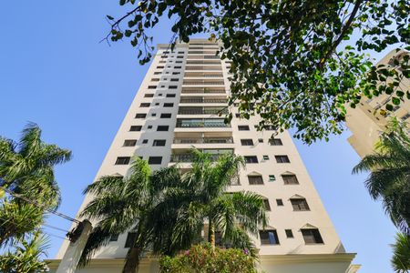 Apartamento para alugar com 109m², 3 quartos e 2 vagasFachada