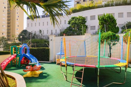 Apartamento para alugar com 109m², 3 quartos e 2 vagasÁrea comum - Playground