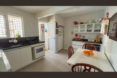 Apartamento à venda com 81m², 3 quartos e sem vagaCozinha