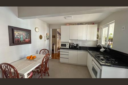 Apartamento à venda com 81m², 3 quartos e sem vagaCozinha