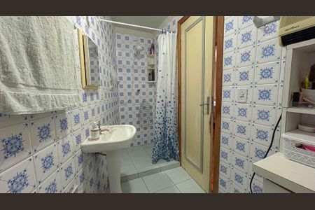 Apartamento à venda com 81m², 3 quartos e sem vagaBanheiro Social