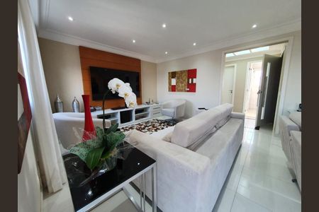 Apartamento à venda com 170m², 3 quartos e 3 vagasFoto 01