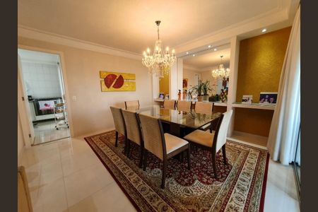 Apartamento à venda com 170m², 3 quartos e 3 vagasFoto 01