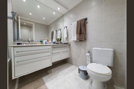 Apartamento à venda com 170m², 3 quartos e 3 vagasFoto 01