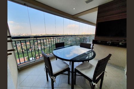 Apartamento à venda com 170m², 3 quartos e 3 vagasFoto 01