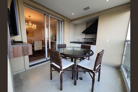 Apartamento à venda com 170m², 3 quartos e 3 vagasFoto 01