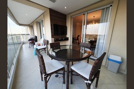 Apartamento à venda com 170m², 3 quartos e 3 vagasFoto 01