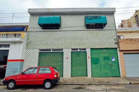 Casa para alugar com 99m², 2 quartos e 1 vagaFachada + placa