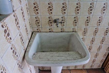 Casa para alugar com 99m², 2 quartos e 1 vagaÁrea de Serviço