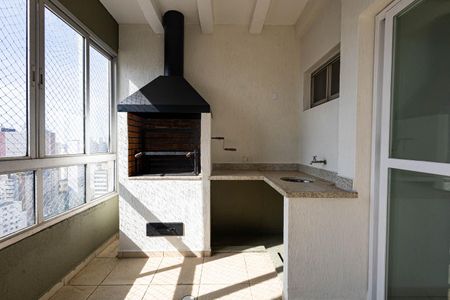 Apartamento à venda com 280m², 2 quartos e 3 vagasChurrasqueira Terraço