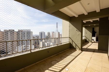 Apartamento à venda com 280m², 2 quartos e 3 vagasTerraço