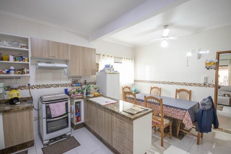 Casa à venda com 260m², 3 quartos e 2 vagasCozinha