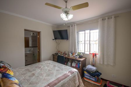 Casa à venda com 260m², 3 quartos e 2 vagasSuíte
