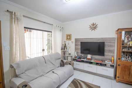 Casa à venda com 260m², 3 quartos e 2 vagasSala