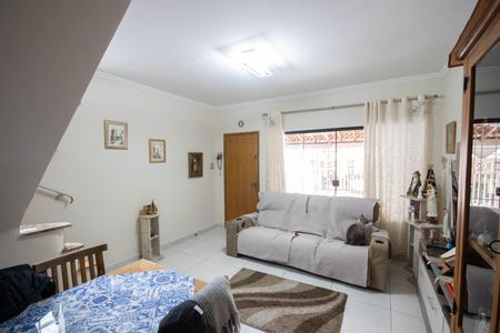 Casa à venda com 260m², 3 quartos e 2 vagasSala