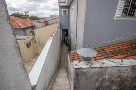 Casa à venda com 260m², 3 quartos e 2 vagasEscada