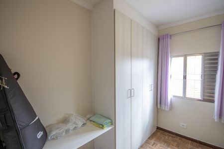 Casa à venda com 260m², 3 quartos e 2 vagasQuarto 2