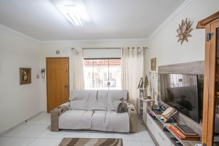 Casa à venda com 260m², 3 quartos e 2 vagasSala
