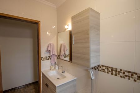 Casa à venda com 260m², 3 quartos e 2 vagasBanheiro Social