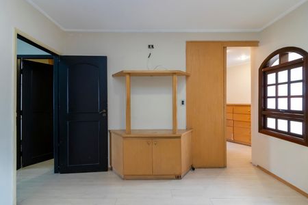 Casa para alugar com 220m², 3 quartos e 3 vagasSuíte 3