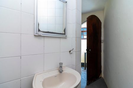 Casa para alugar com 220m², 3 quartos e 3 vagasBanheiro de Serviço