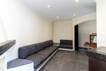 Casa para alugar com 220m², 3 quartos e 3 vagasSala de Lareira